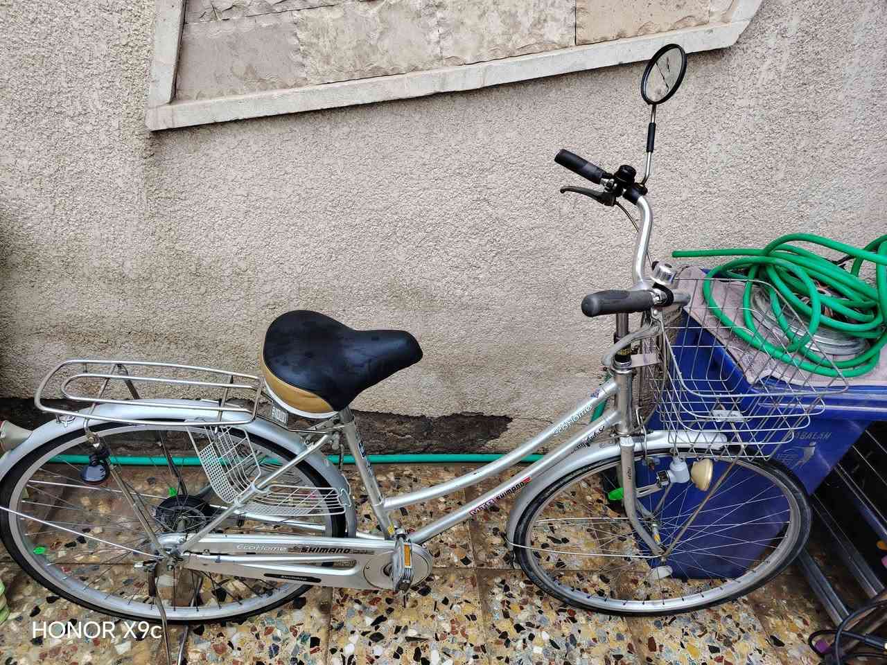 بايسكل نظيف بطه البيع نظيف اي شي مابي للاستفسار ***********والسعر ١٢٥بي مجال مكاني بغداد
