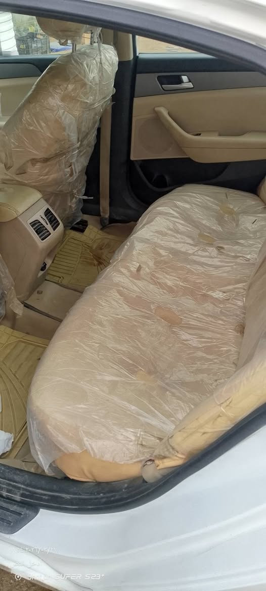 سوناتا وارد خليجي
موديل 16
فول تحكمات 
محرك 2400دوش
رقم بغداد بسمي 
بيها قبق الجنطه مبدل بلادي مابيها اي ضرر بس القبق لا الحوض بي شي ولا الدعاميه استثناء القبق 
الباقي مكفول 
رايدها 150
مكان السياره بغداد  ابي غريب 
سياره خير من الله للاستفسار المراسله او الاتصال على الرقم
 ***********
