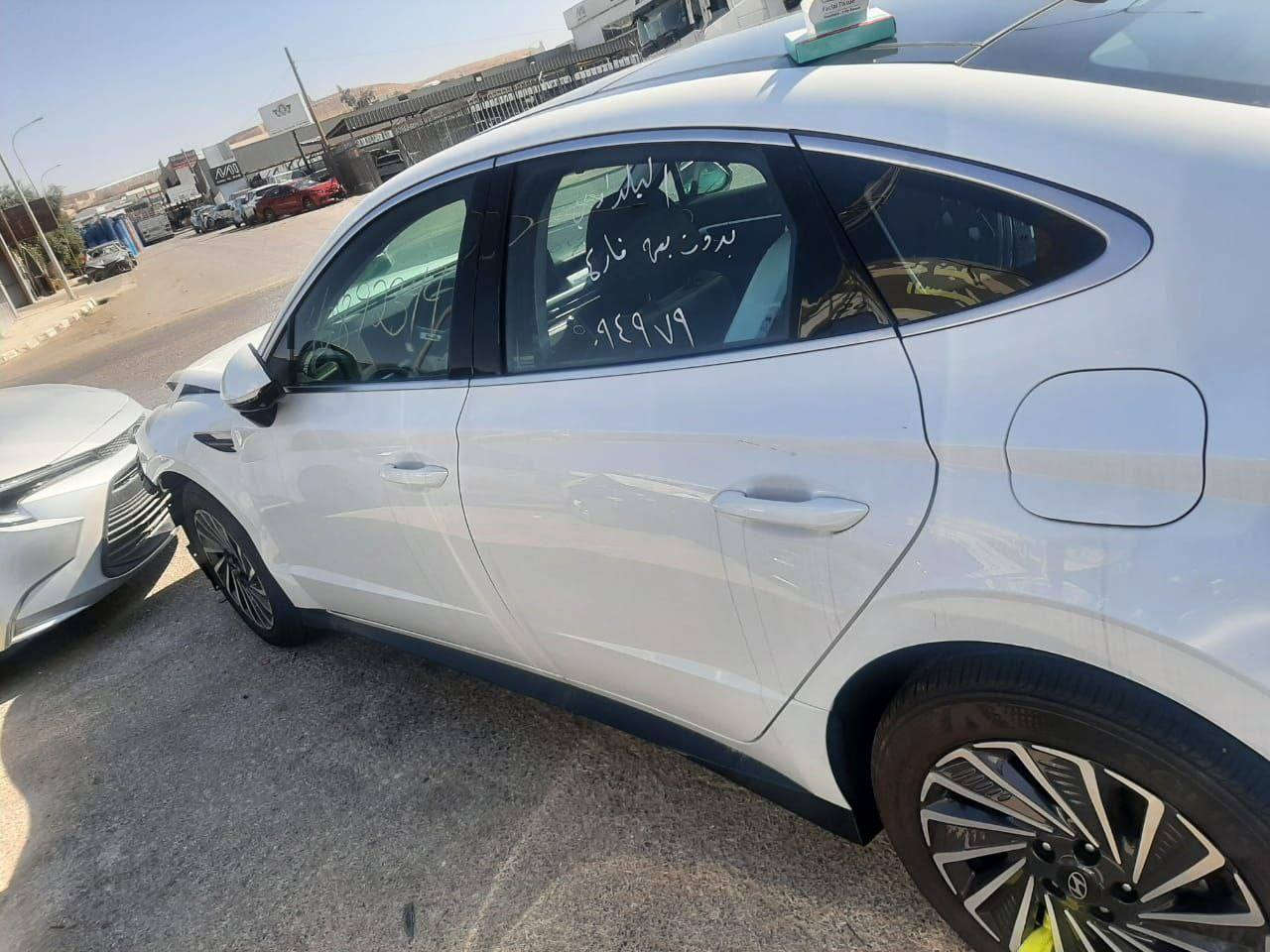 سوناتا 2024 هايبرد لمتدد
سوناتا هايبرد لمتدد فول مواصفات تقديم ترجيع بصمه  داتا شو 12 حساس وكامرات 360 وكشنات تدفئه تبريد وتحكم وخزن اناره بيبان ودشبول متغيره  بردات بيبان خلفيه شاحن لاسلكي منافذ type c سستم سماعات بوز  قياده ذاتيه وتثبيت مسار كامره مع الاشاره ماشيه 8000 كيلو وقابل للزياده موديل 2024 
حادثه بسيط بنيد تصليح على كد الضرر وجاملغ والبراكيت ايضا وصور حادث رافقهن بالمنشور  السياره بدون دواخل لغد شاصي سليم راديترات بلاديه كلشي بيه بلادي مابدل اي شي اني مستورده جبته ماشيه 2000 كيلو

بيع. 220$  وبيه مجال بسيط

***********
بغداد شهداء البياع
