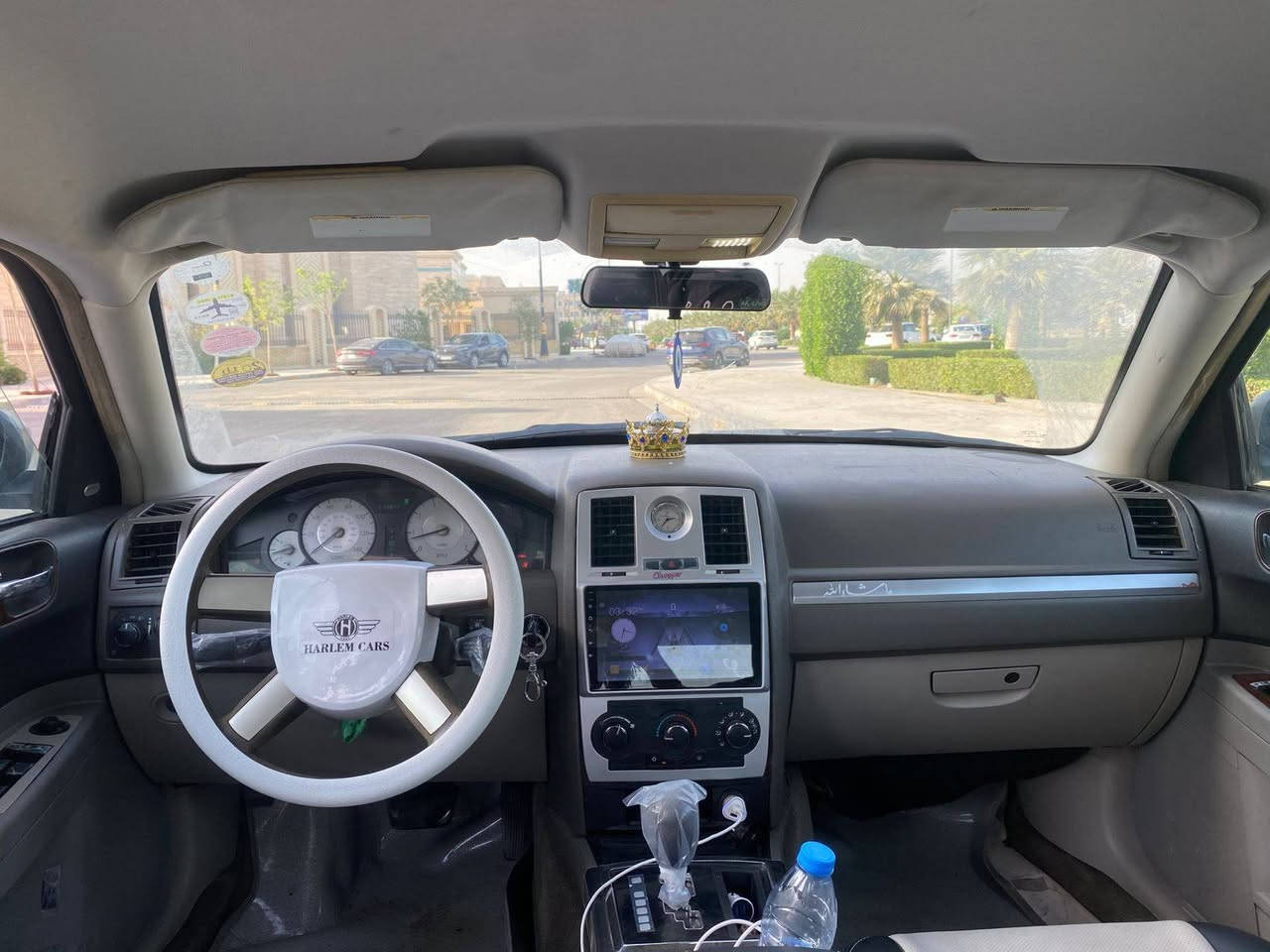 السلام عليكم
اوباما 2008 اصل. 
حادث امريكي قطعتين ( جاملغ وباب )
بالعراق صارت بيها قطعه والهلالات معمره 
مكينه 3 ونص 
تبريد قطعتين 
شاشه 
تخم تاير جديد توني شاده 
مدوشمه عام جلد 
حداديه جديده 
السياره ماناقصها شي 
رقم اربيل راعيها يريد تحويل 
بيها مازدات اخذتهن ب3 اوراق 
منضمومة غاز 
السياره غرفتها كلش كلش جديده ومامشتغله ع الخط 
السياره احلى من الصور اصفاحها موس
سعره     118 وبيه مجال
بالعافيه ع الي ياخذها
***********
