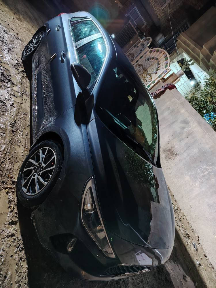 أقره زين لتكلي شبيه كلشي ذاكر والصور موجوده.. النترا جي تي هاشباك 2018 وارد امريكي لون نفطي صدفي ضربته بداية البنيد وبيه طخه بلباب الخلفي موضحه بلصور محرك الفين كير AT اوتو وعادي سبورت 6نمر  مواصفات السياره شاشه بلاد وشاشة اعطال حساسات تاير. ABS دسك امامي خلفي كشافات ليد وهواي مواصفات السياره نواقصه بسيطه فقط ترتيبات رقم واسط انكليزي بسمي سنويه لل 30 مداور مباشر .السعر ((86)) وبيه مجال 
مكاني حله مركز رقم الهاتف  *********** حلة, بابل
