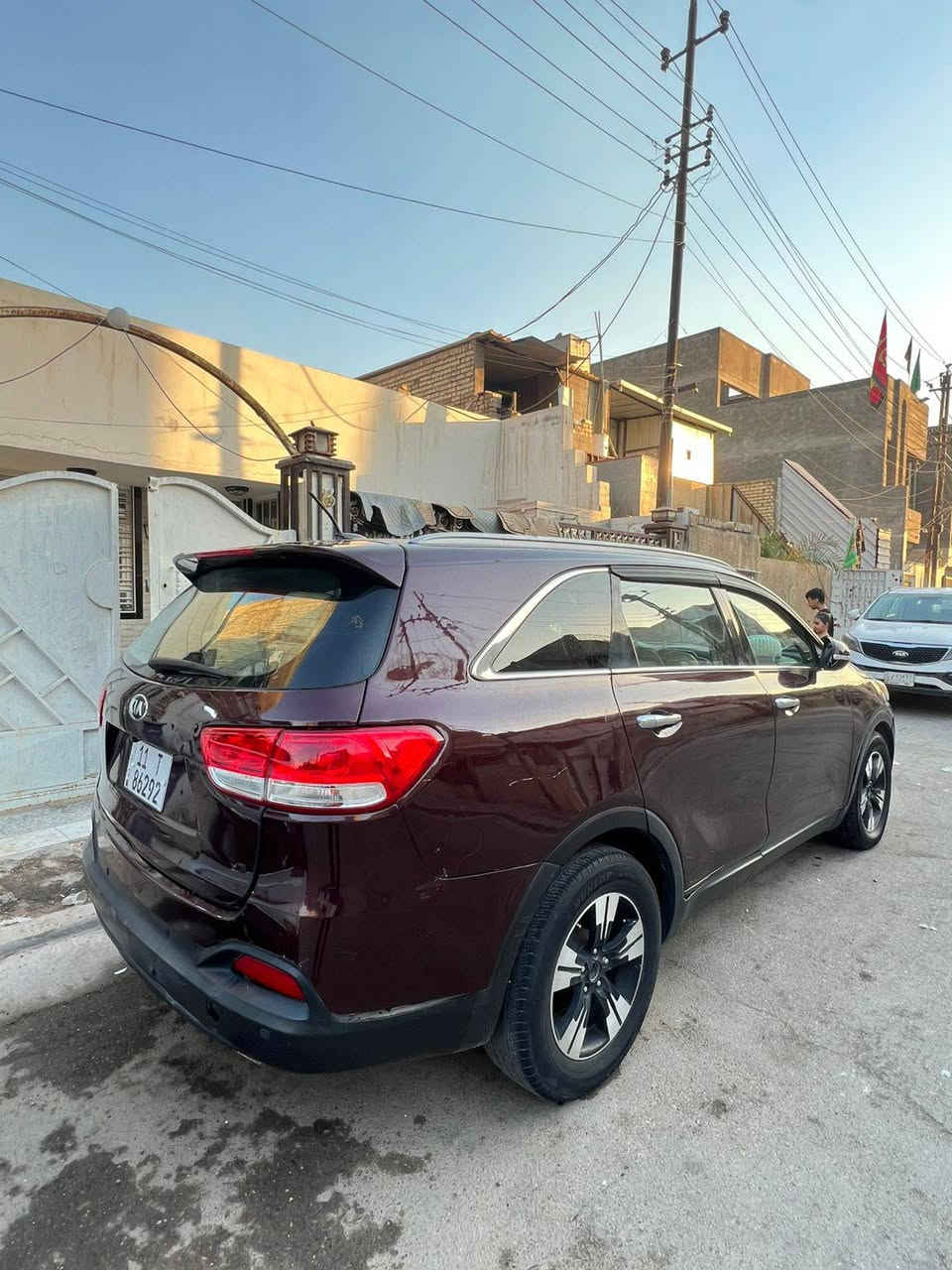 • سيــارة سورنتو وارد امريكي موديل 2018   باسمي  
 
• محرك 6 سلندر  3500 
 
•  7 راكب  ماشية 116 

•الرقم انكليزي جديد بغداد 

• كشنات جلد ..كهربائي

• تـكييف ممتاز  

• نظام سرعات متعدد ( ايكو . سبورت . نورمال )

•نظام حماية وانذار من السرقة 

• السيارة بيها ضرر من كانت بالخارج مصبوغة حزام وتكمه ..وبعض الشخوط  ..مثل ماموضح في الصور 

السعر 165 $ وبي مجال للجادين 

للاستفسار الاتصال على الرقم 

***********

مكاني بغداد 

غير متوفر عالفيس

