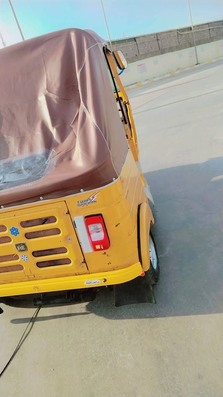 سلام عليكم تكتك 20 شهر 12 رقم سنويه السعر السعر 5700وبيها مجال ***********
