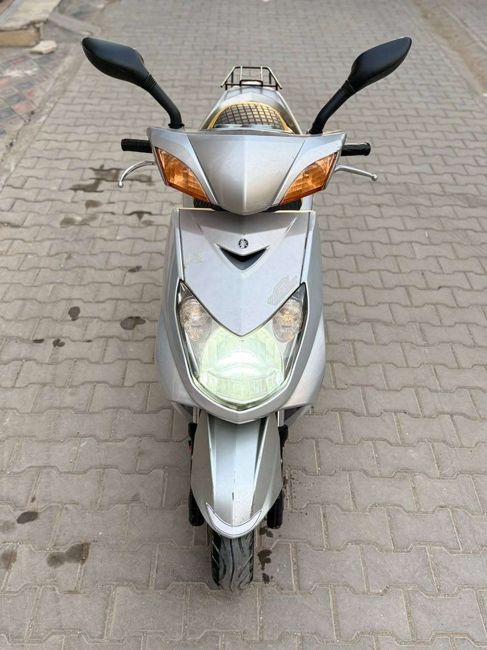 للبيع دراجه مال رمبه سكنس فحل ياباني اصلي قبق البانزين نفخ ستان كهربائي نوزل خطين شلعه معدل خير من الله سلف هندركفراته اصليه  محرك بلادي برغي مملعوب بيه كهربائيات كلها شغاله اوراقها كامله دراجه مكفوله اي نقص مابيها السعر《850》الف العنوان بغداد الكرخ الاتصال على الرقم *********** بغداد, العراق
