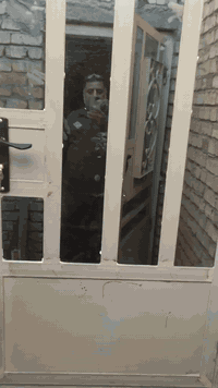 حداد متجول بغداد حي الجهاد والمناطق المجاورة تصليح جميع الابواب والشبابيك القديمة  وتفصيل جميع الابواب والشبابيك الجديدة قمريات كيربي وغرف سندويش بنل وعمل قواطع بلايود خشب وقواطع بلاستك مزجج شفاف ابيض عمل ميز مبردة وقفص مكيف تصليح جرابي غرف نوم التركي متوفر وات ساب وماسنجر ابو ياسر الحداد ***********
