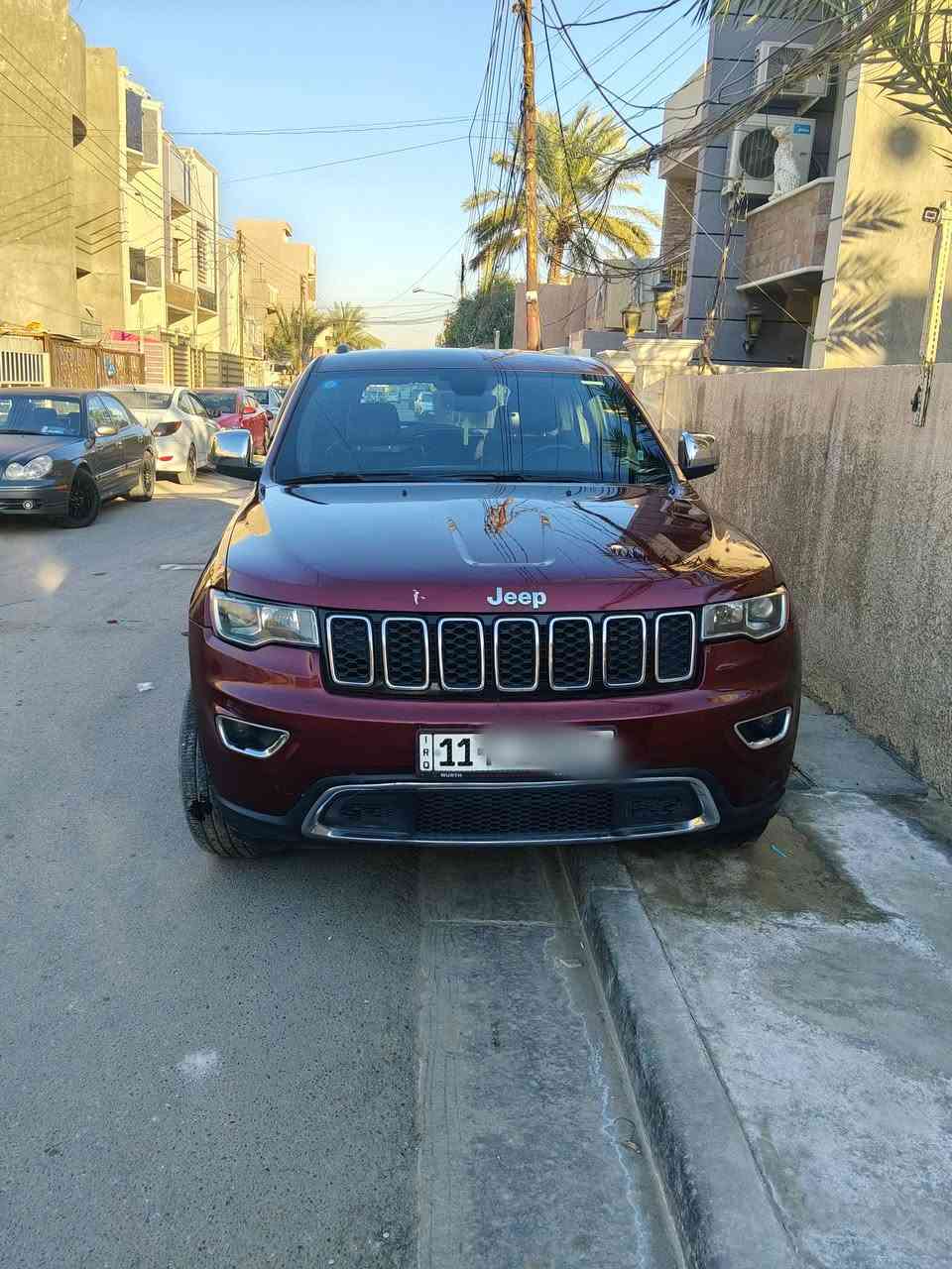 جيب كراند شيروكي لاريدو  امريكي 19 للبيع فقط رقم الهاتف *********** الحادث موجود بالصور
