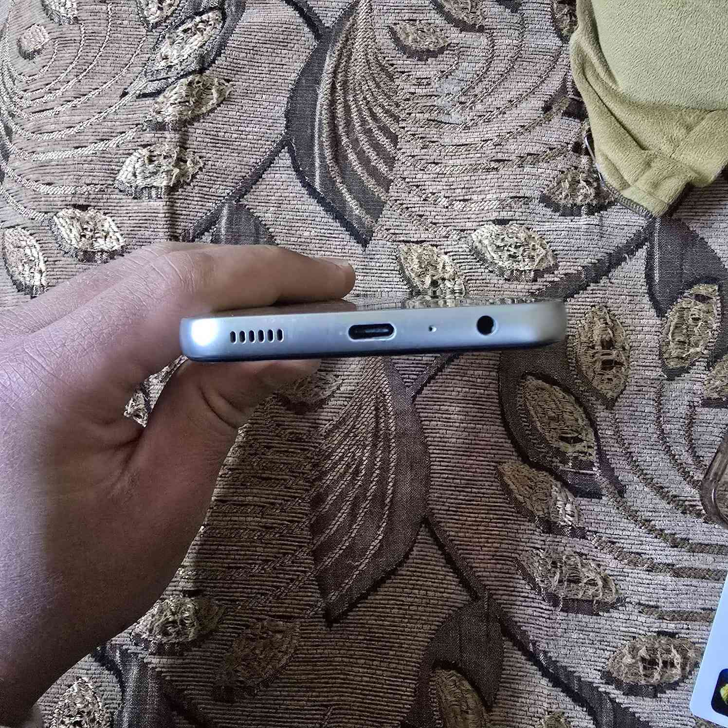 جهاز Samsung A24
النطافه كدامك 100/100

الجهاز استخدامي الشخصي طبعاً

الذاكره 128 رام 8

ااجهاز كامره مالته صوره دمعه 

وطبعاً شكره Samsung اجهزتعا معروفه 

التواصيل على خاص او رقمي 

***********

السعر 250 وبي مجال لطيبين قابل للتفاوض
