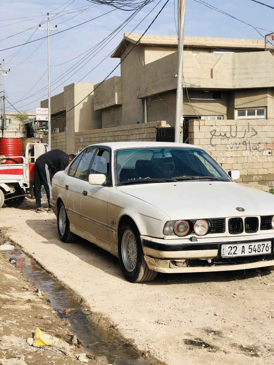 سلام عليكم بيم 525البيع البوديل 1990فول اتماتيك السنويه 2030تفتر بانزين بيه السعري 55وبيه مجال الستفسار عله هاذه الرقم ***********/
