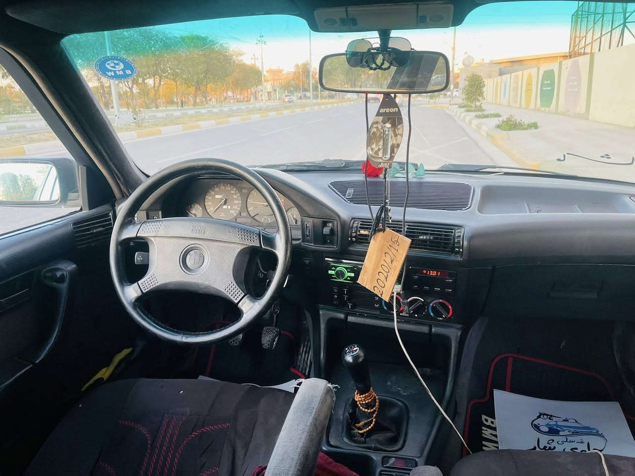 سەرەتا بەناوی خوای گەورە bmw E34مۆدیل 1992 گئڕ عادی مەکینە 520 دیجیتال  ئارم پلاسیک هەولئر. رئگە بئدانی کەلاریشی بۆکراوە  واجیهەو حاسیبەیە هەموی بەشەرت. دوو جام کارەبا 6کەلە ئرباگ بان سکوان گوئ بەرخ. سرقف سلایت  بئکئدراوە عامە بۆ جوانی کارەبای هەموی ئیش دەکات  تەبرید وەکو سەنی ساردە تەبریدی  لاکەلارم کئ ویس تەلەفونکات***********
