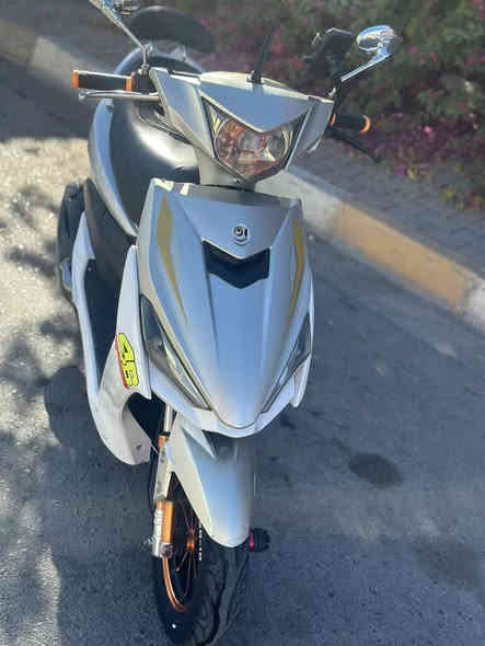 ماكس FS كامله مكمله من كل النواحي
كهربائيات كامله 
تشغيل عن بعد 
جوزه بلاد
معدل ١٠٠
جمبزه بعد ضايف عليها
المحرك مكفول فول الفول 
برغي ما مفتوح بيها 
محركها ياباني تك دبل 
البريكات المامي دسك عمبار
الخلفي بانز 
بيها ملاحضات بسيطه كلش 
مثد ما موضح كدامك السعر ٦٠٠ وبيها مجال 
تعال وجيب فيتر وياك وبيك خير وتدلل
مكان ديالى خانقين ناحية السعديه 
تواصل خاص واتساب او تصل ع الرقم 
***********
