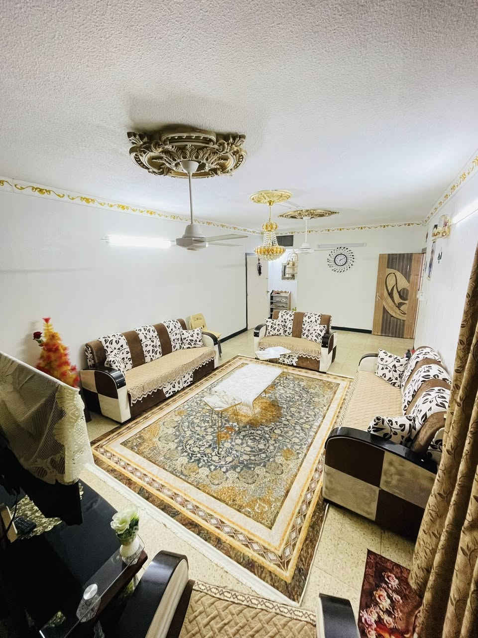 مجمع القادسيه🏢
#للبيع _فقط

طابق ثاني🏡

٢غرف نوم_قرب سوك المجمع المجمع

نضافته 💯

تفاصيل خاص➡️

📞📱***********

📞📱0777343343
