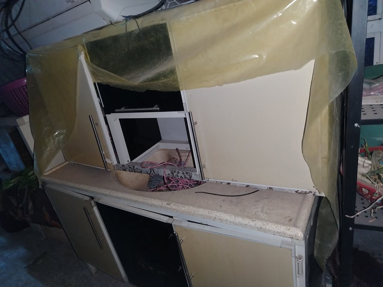 كوانتر البيع مستعمل قليل سعر ١٢٥ الف ***********
