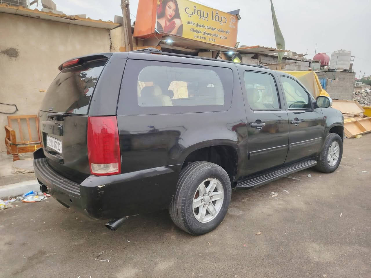 سلام عليكم يوكن دينالي موديل 2012 طويل( ادوات)
سياره جديده مكفولة من كير ومكينة واكسل والكص وضربة ونقل جثة كلة مكفول تبريد شغال صدر امامي خلفي جدد مكفول كهربائيات كلها شغالة مكينة 5300 المرغوب 
سعر 65 وبيها مجال عنوان بغداد ***********
