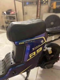 ‏سلام عليكم دراجة R9 للبيع خمس بطاريات دبل ويلي 32 انبير￼ فول موديل٢٠٢...