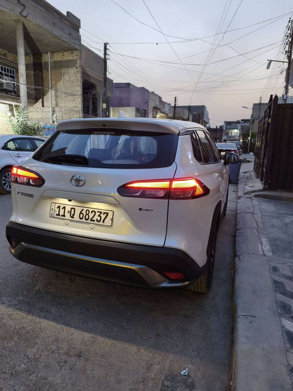 🚗  للبيع – تويوتا فرونتلاندر 2024 بلادي فول مواصفات
سيارة نظيفة جداً واستعمال خفيف، ممشى قليل، أم الخمس عدسات، جاهزة .

📊 التفاصيل:

• الموديل: 2024

• الممشى: 29,000 كم

• السعر: 24,500,000 دينار قابل للنقاش للجادين

⚙️ المواصفات:

• محرك 2000cc هايبرد اقتصادي

• فتحة سقف

• رادار أمامي

• مثبت سرعة

• قيادة شبه ذاتية

• تحذير الخروج عن المسار

• كاميرا خلفية أصلية (دوّار)

• هاند بريك دكمة

• Auto Hold

• تحكمات كاملة بالستيرن

• مقعد السائق كهرباء 3 وضعيات

• داخل جلد بلادي

• تبريد مقاعد قطعتين

🔧 ملاحظة:

يوجد PDR خفيف بدون صبغ:

• بالبنيد على كد شبر تقريباً

• وجاملغ السائق أيضاً على كد شبر

📍 الموقع: بغداد – البلديات

📞 للاستفسار:

***********

السيارة بحالة جداً جيدة وممشى قليل
