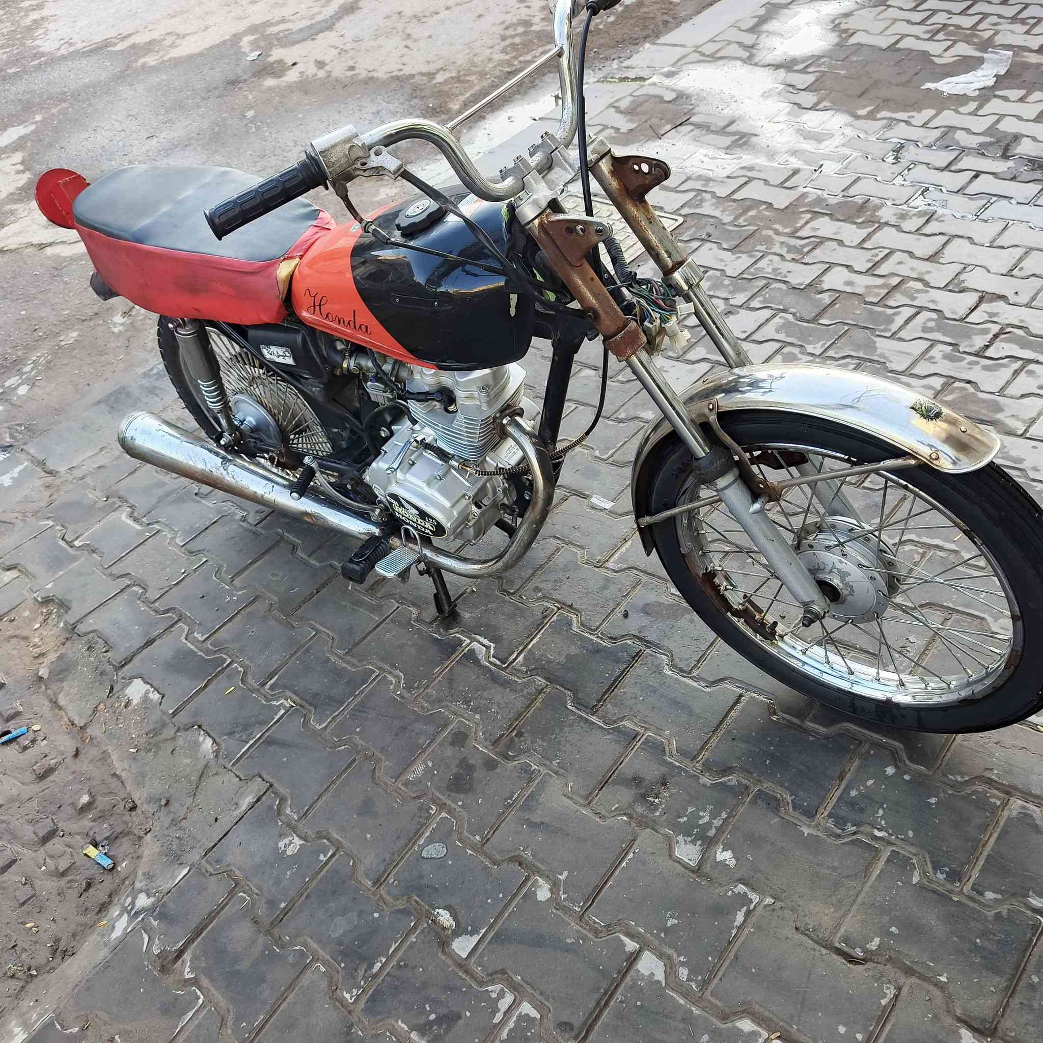 اربعه كير كلك كلك كلك البيع معمره توه مكينه تخبل انتنس كله بيه جديد ب350وبيه مجال مكان نجف خاص


**إذا كنت صاحب هذا الإعلان وتريد حذفه لأي سبب، رجاءا أرسل رسالة إلى الدعم الفني**