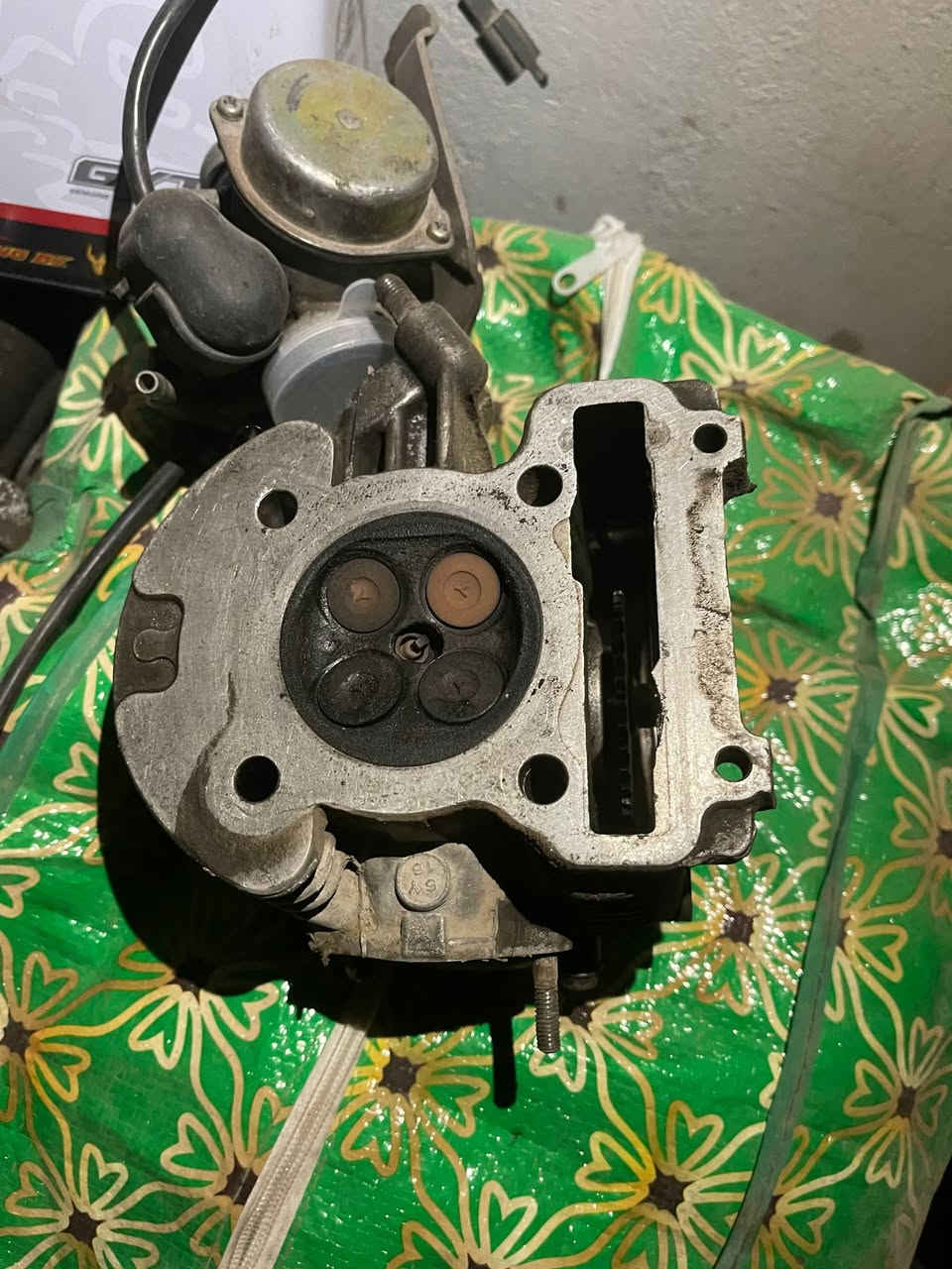 السلام عليكم 
كور عالشغل بي ولفات جدد
ووياه القباقه 
واحد من براغي الجوين مسحوك ينرادله تورنچي ب ١٠ يرجع بلاد 
ركزلي عالشغللل ! سعره بلاش ب ٣٥ 
نص طابوگه بيها اكسل وروله مكفوله من البگن والفشگ بيها زنچيل مچلب ينرادله تبديل فقط هذا اللي بيها 
سعرها همين بلاش ب ٣٥ 
مكاني البنوك 
الشراي يجي خاص ويشلع عيوني


**إذا كنت صاحب هذا الإعلان وتريد حذفه لأي سبب، رجاءا أرسل رسالة إلى الدعم الفني**