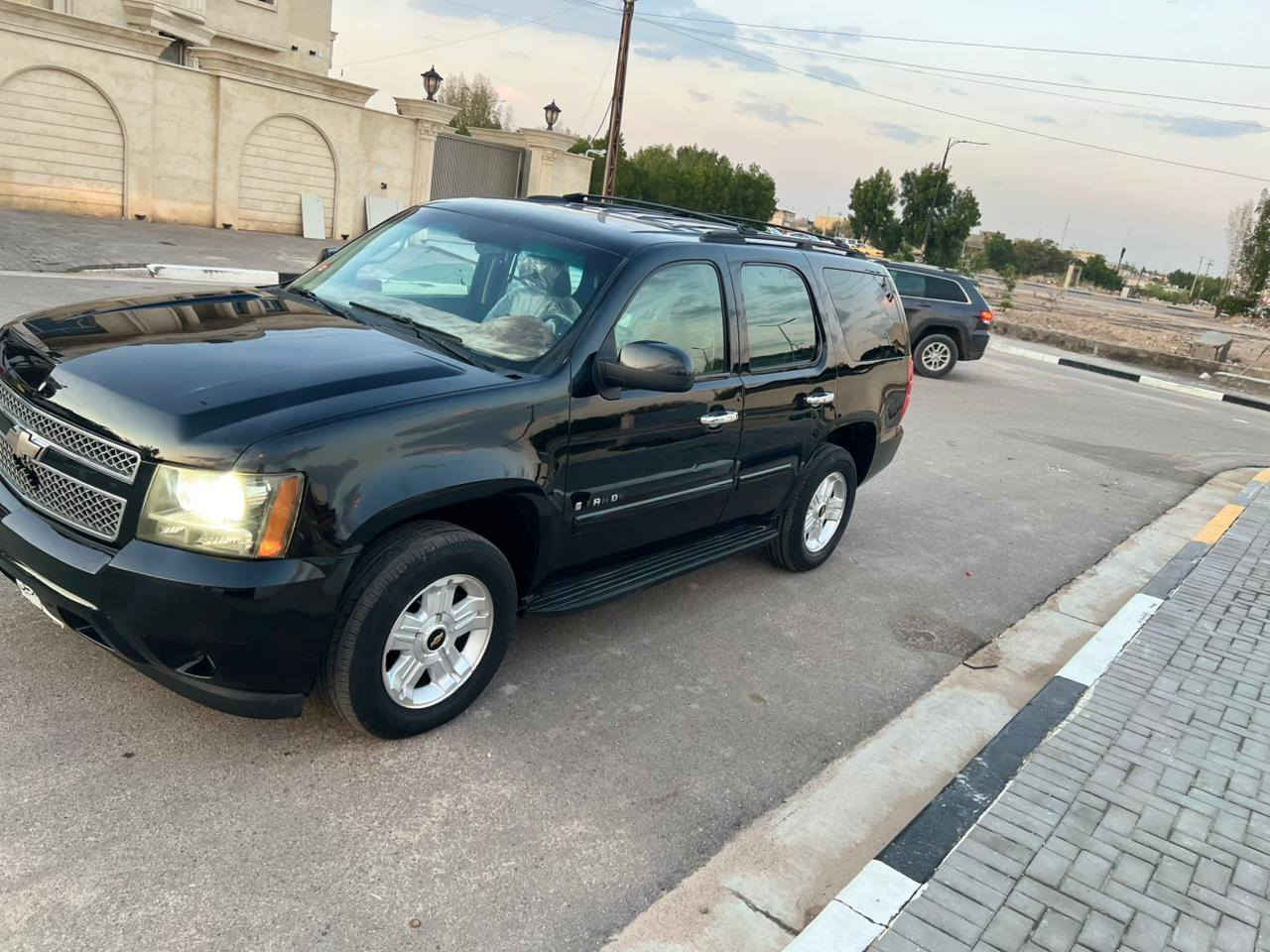 السلام عـَلـْيگمّ-ۈرحـْمّـٌة ٱللـّہ ﯙبُرگـّاتہ)  دخول جديد للبيع  اومراوس حسب القناعهه 
  تاهو ابتر Z71
تحكم جهتين 
دوشمه  مسويه كله 
وينه اليدور جديد  ادوات # ادوات  اسود  اصل 
1)    موديل 2010  دخول جديد
2) سياره جديده بمعنى الكلمه كفاله  كصه فتح انتربول وعشاير )
3)محرك  8 سلندر كفاله كير كفاله حداده 
4)تخم تاير جدد تبريد  ثلج 
وارد كندي بعدهه 
6)دواخل جلد 
7) جاهزه من كلشي 
8)    مسجل   دمام مكبارات صوت 
10)متومه شمالي طبق الأصل سنويه 28  
11)  كفاله م̷ـــِْن سرقه وعشاير واني  حاظر
12)عنوان بصره 
 13) رحمه والديك اي واحد مايشتري لا يراسل ليئن
 معلومات كله كتبته  واي ستفسار ***********  واتساب فقط  
14) السعر 110   وبيها مجال  قليل للطيبين
ملاحضه /سياره جيده معنه كلام  واني خادم
