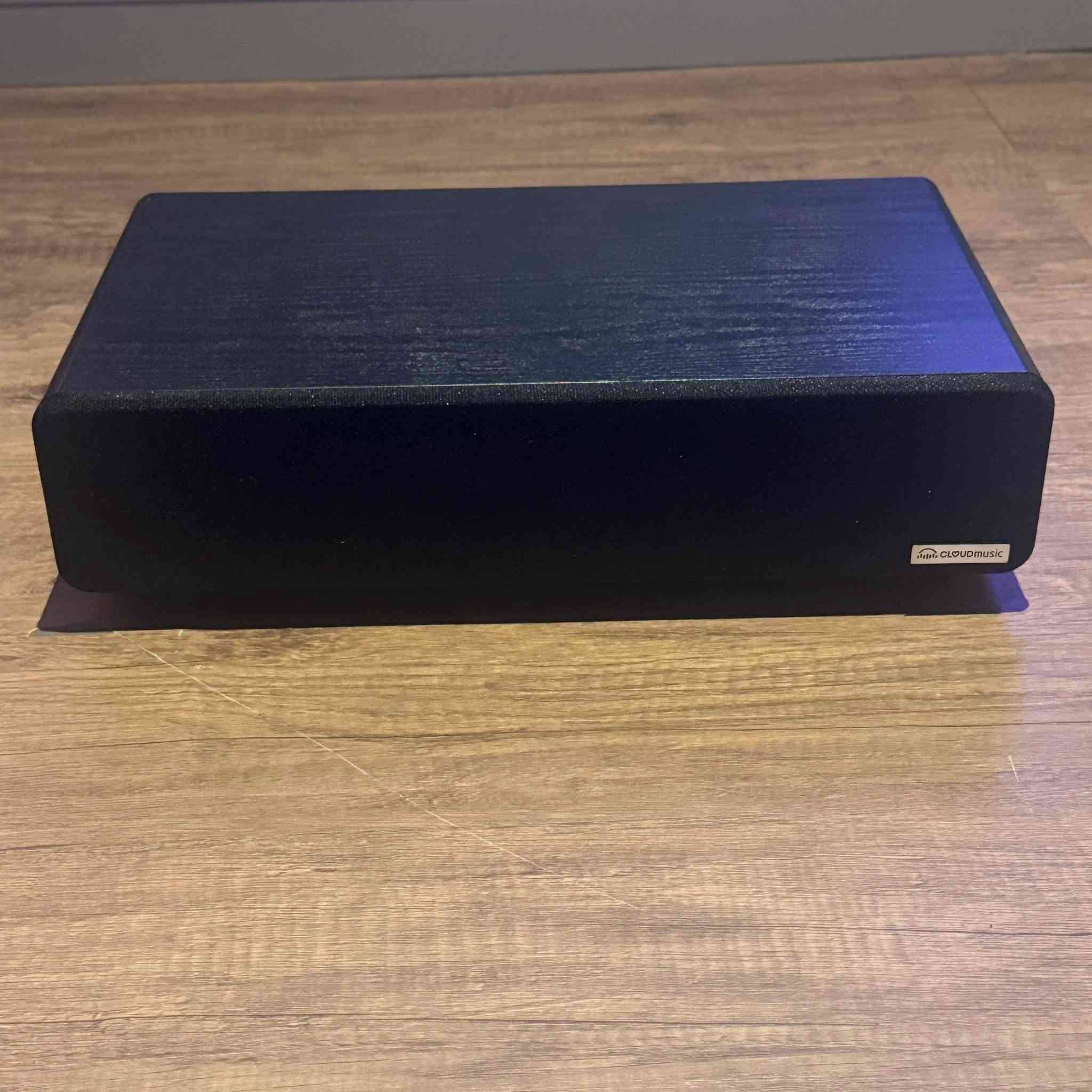 سلام عليكم 
مضخم صوت تلفزيوني بقوة 200 واط 
بنضام TV BOX مدمج 
يحتوي على مايكات اثنين بلوتوث بقية التفاصيل والمواصفات بصور


**إذا كنت صاحب هذا الإعلان وتريد حذفه لأي سبب، رجاءا أرسل رسالة إلى الدعم الفني**