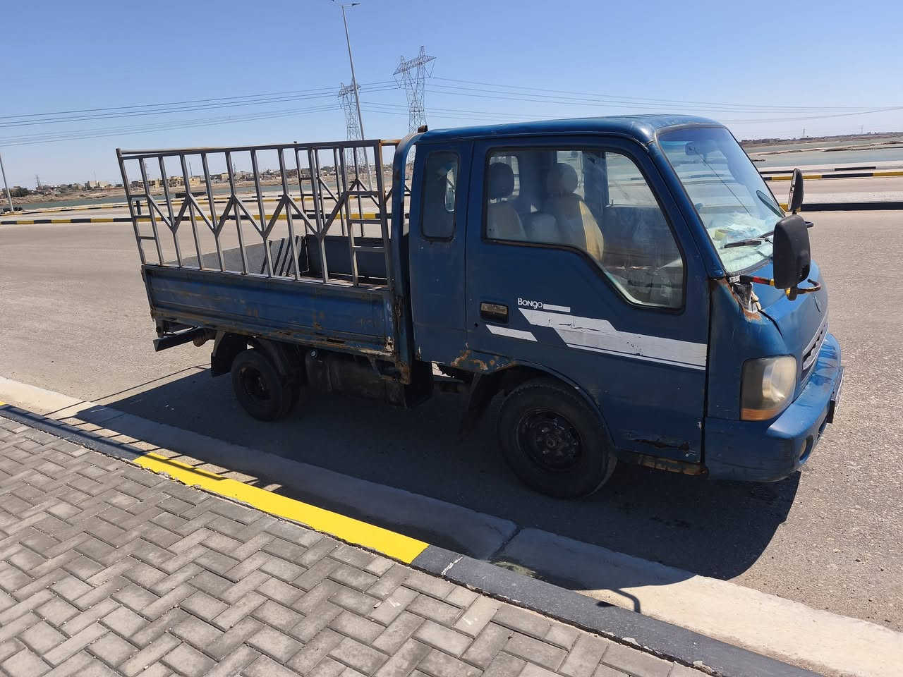 كيا بنكو 2001 شاثي مكفول نضيف محرك كير نضيفات رقم بصره انكليزي سعر 55 وبيها مجال عنوان بصره كرمة علي *********** ففط اتصال مامتواجد على الفيس
