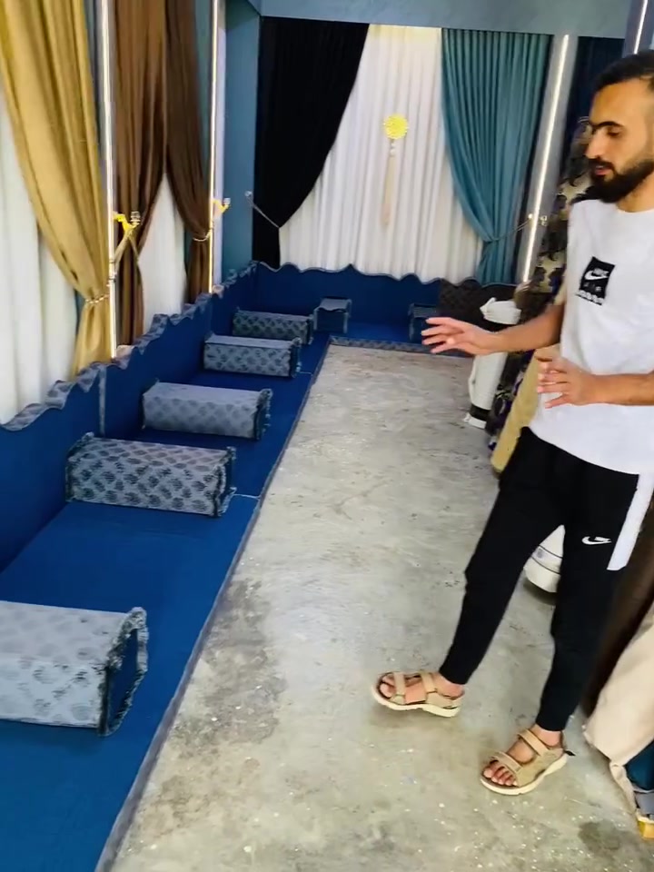 الجودة عنوانا
شغل نضيف وسريع ومرتب وجميل 
الجدعة الشارع العام 
تواصل ع رقمً ***********
