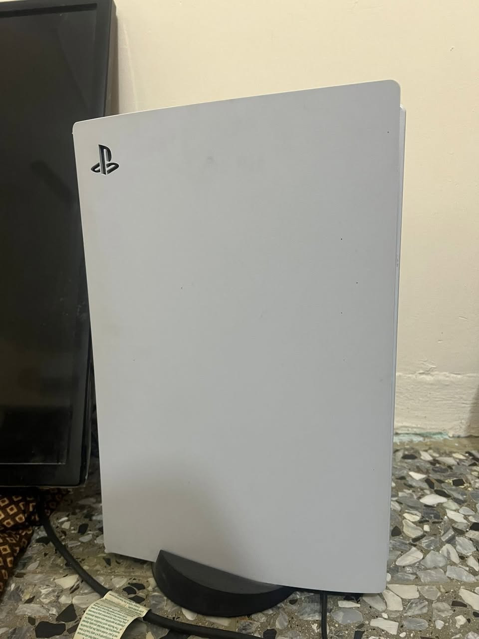 بلي فايف 1 تيرا +قرص modren warfare 620 الف للاستفسار ***********
