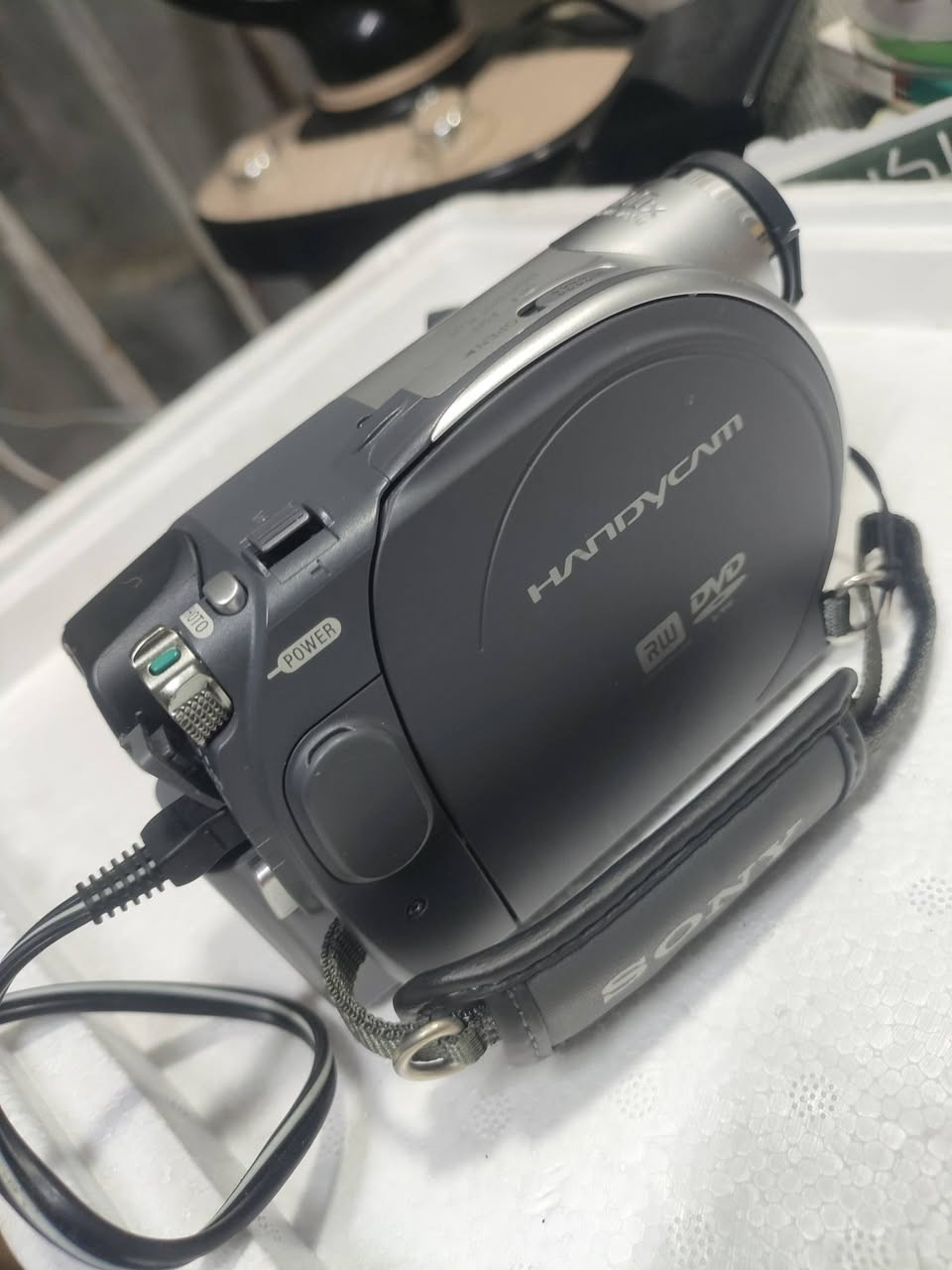 كامره سوني قرص صغير مع الشاحنه لاكن بي ضرر بسيط مثل ما موضح بالصوره
السعر 35


**إذا كنت صاحب هذا الإعلان وتريد حذفه لأي سبب، رجاءا أرسل رسالة إلى الدعم الفني**