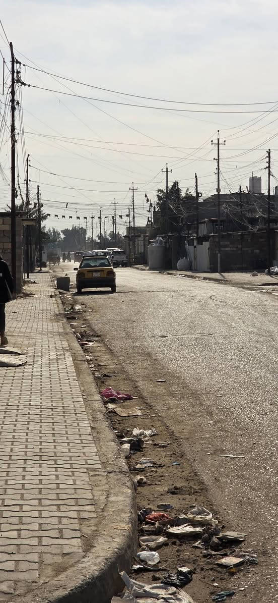 سلام عليكم مرخصةمديرالاكروب المحترم قطعه ٢٠٠ متر واجه واجه ١٠ ونص شارع عريض موقع مرتب القدس عله قريبه عل شارع العام بجانب الحسينيه سعر مناسب ومستعجل اتصل ***********
