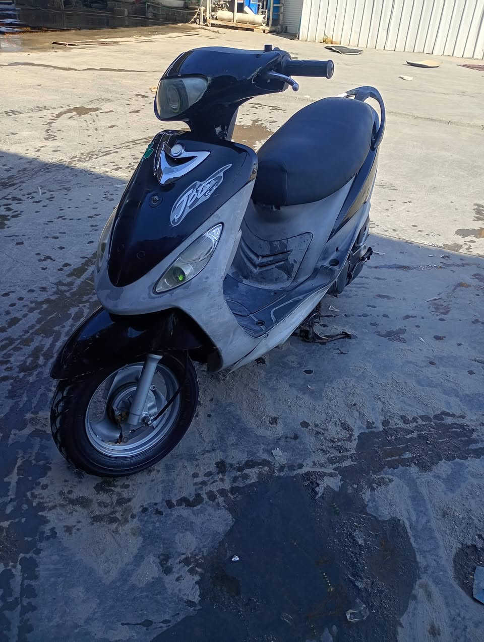 دراجة ماكس منغولي لبيع و مراوس دراجة نضيفه ما مفتوحه هاذه رقمي ***********
