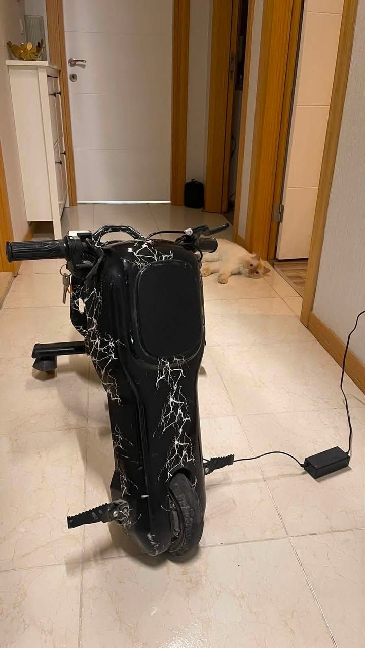 للبيع سكوتر جديد
استعمال قليل جدا 
السعر 160الف


**إذا كنت صاحب هذا الإعلان وتريد حذفه لأي سبب، رجاءا أرسل رسالة إلى الدعم الفني**