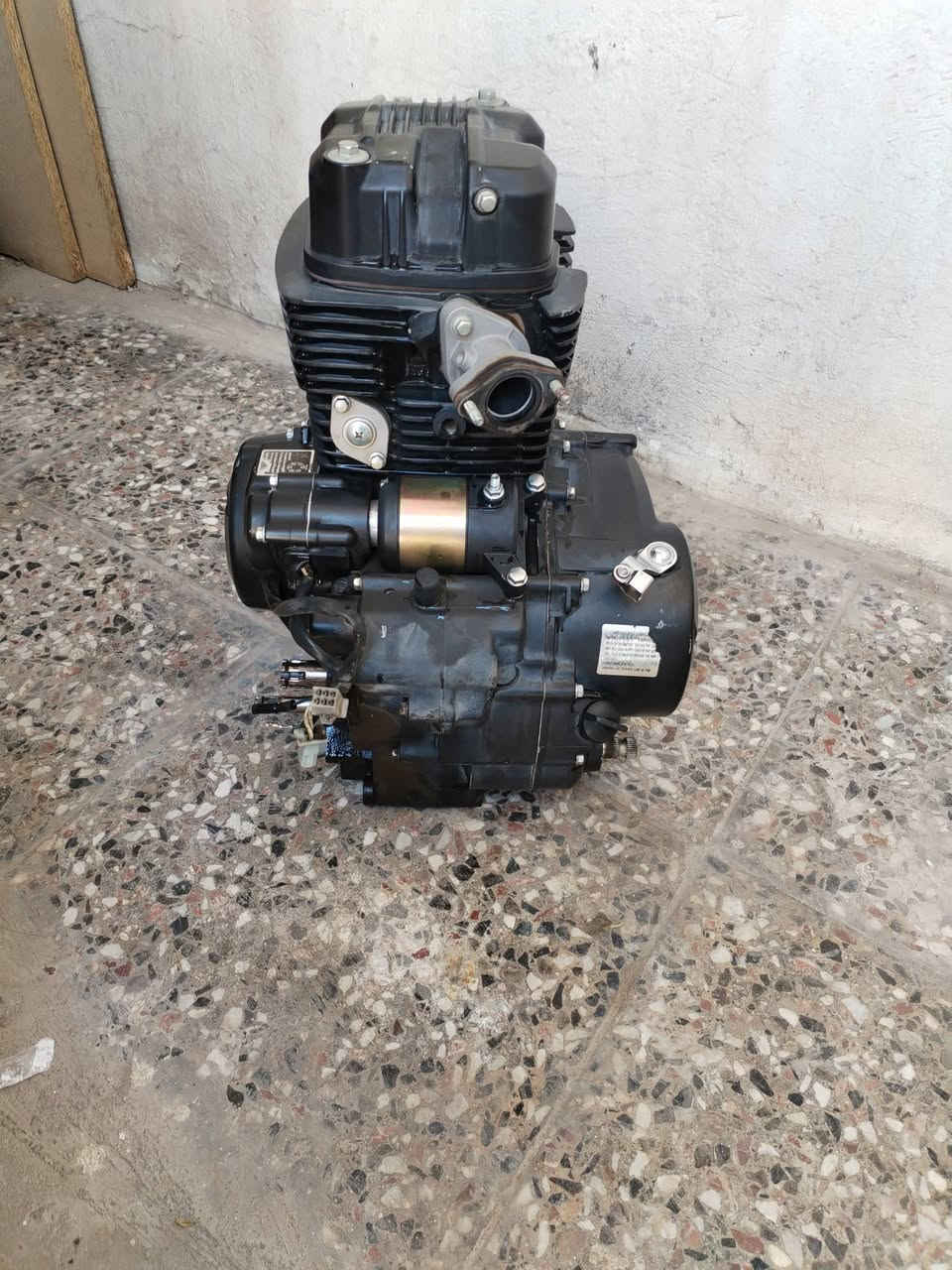 سلام عليكم
مكينه دايوان 200cc
نضيفه لا مفتوحه ولا تبخير صوته نااعممم
مكاني بغداد _ شهداء السيديه
السعر ٣٥٠ الف
رقمي ***********
