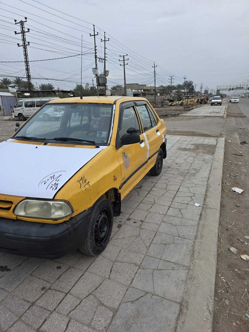 السلام عليكم سايب 2011 مصفره هي وغرامات تحويل مباشر جير ومكينه حلوات لا تبخير ولا تني اترايك وين ما تريد سنويه مشروع وطني مكان السياره بسمايه منطقه الورديه بغداد السعر 20 اي استفسار اتصال على هذا الرقم ***********
