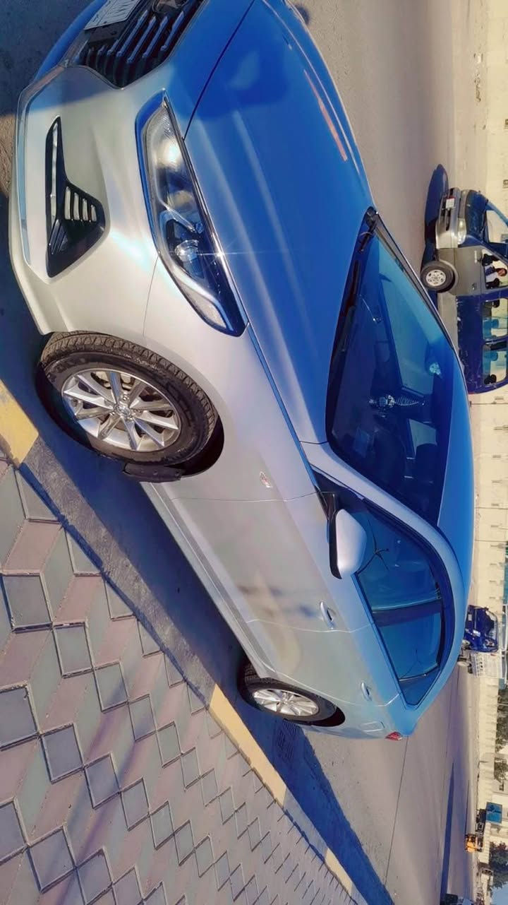 السلام عليكم ***********
سوناتا 2020وراد كوري كفالة من الضربة 
بيها باب خلف السايق مفتوح 
وبيها جاملغات خلفي ايمن وايسر بيهن صبغ فقط حلو مفحوصه يم المندلاوي تحم ستيرن جهتين محرك مامفتوح ولاتبخير ولاتنقيص محرك دووش وكير Atتبريد وتدفئة وماشية 83 الف سنويه لغايه 2027 مشروع وطني وصاحبها جاهز للتحويل عنوان السيارة الجمعيات والسعر 165 ورقه
*********** الزبير, البصرة
