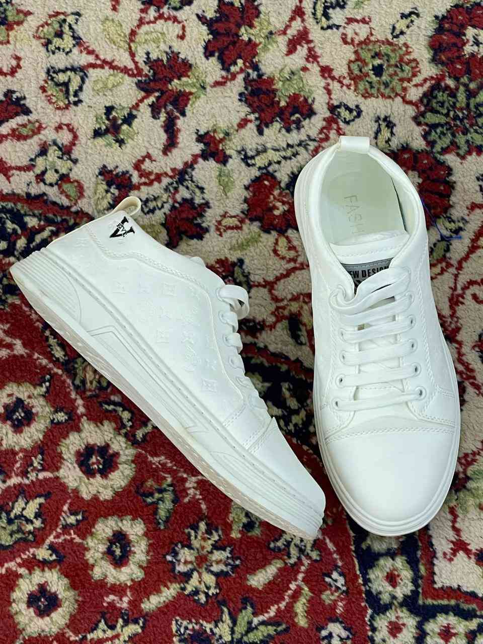 تكرمون احذية قياس 44 كلهم
سعر الواحد 25 الف


**إذا كنت صاحب هذا الإعلان وتريد حذفه لأي سبب، رجاءا أرسل رسالة إلى الدعم الفني**