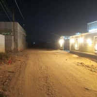 بيت للبيع المساحه الارض ٥٥٠ متر  مع دار ٣٠٠ متر  يحتوي على غرف نوم عدد...