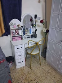 غرفة كانتري نظيفة موجود توصيل ٠٧٧٠٦٤٣٨٨٧٥