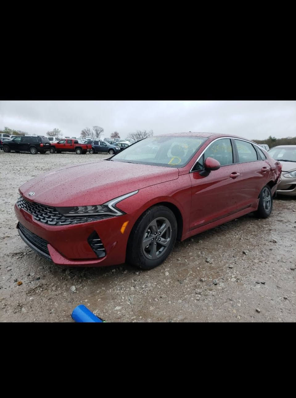 السلام عليكم ورحمة الله
كي فايف أمريكي موديل ٢١ معوقين مثنى 
جاهزة من حجر بيئة كشنات جلد أرضية جلد ثلاث أنظمة قيادة حادث بسيط بدون ارباك وصور الحادث بالمنشور السعر ١٤٥ اتصال ***********
