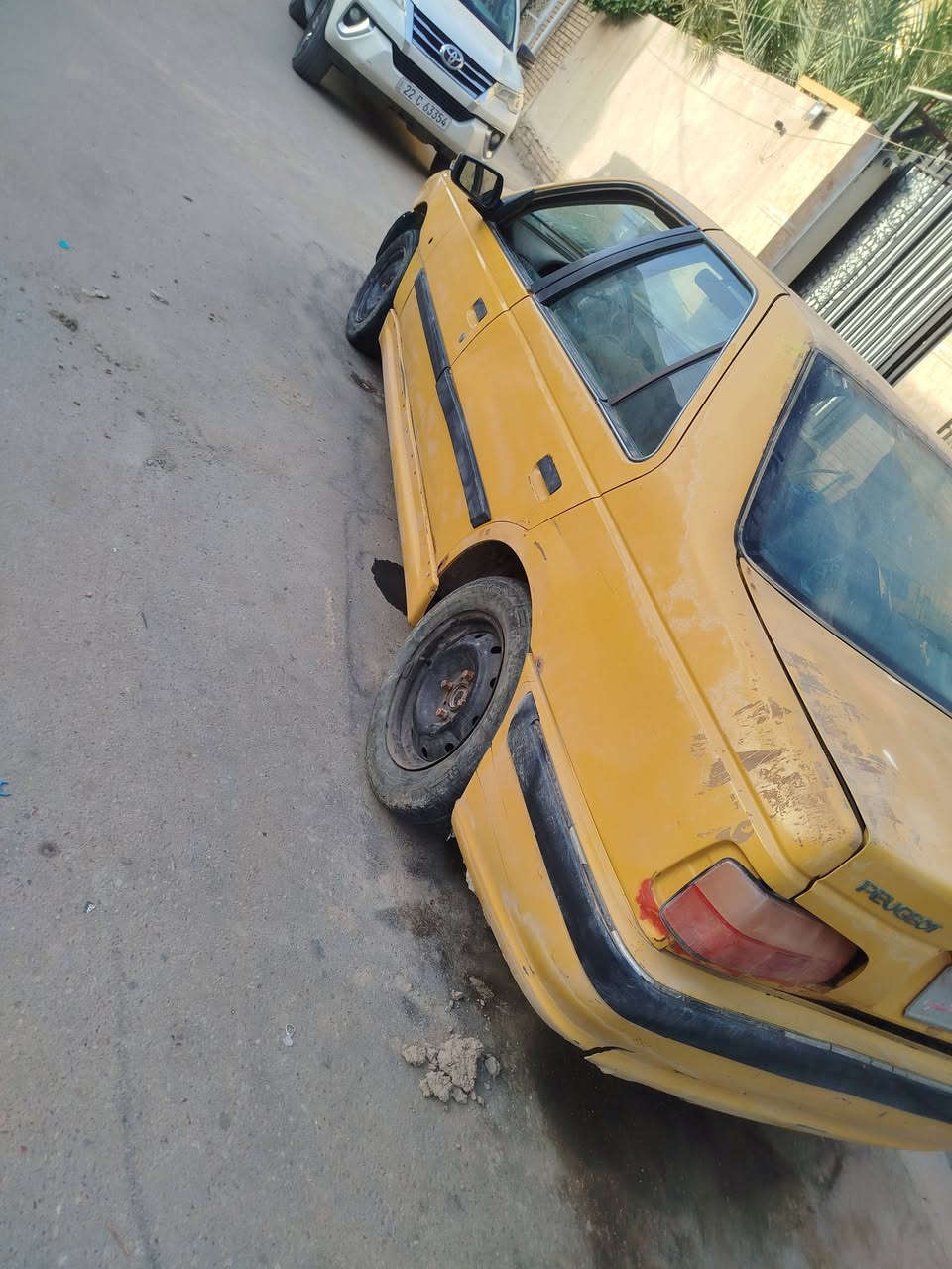 السلام عليكم بيجو بأرص موديل 12 مكينه كير مابيهن شيئ السياره تشتغل وتمشي سنويه عضم أبيعك شوف العين المكان ناصرية مركز السعر 7 مكلف بل نشر خاص ما اجاوب ***********

