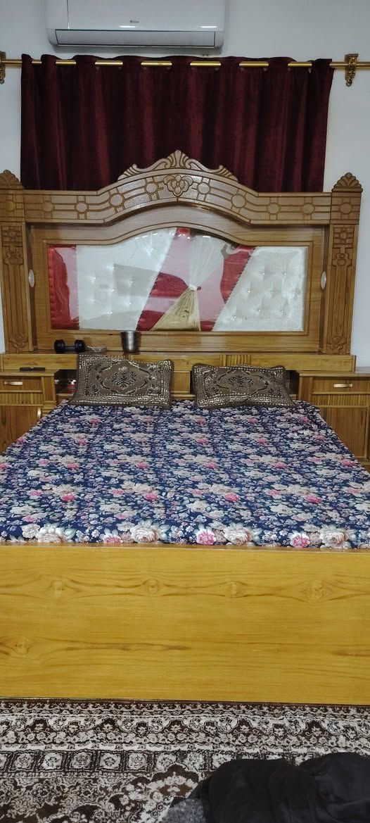 غرفة اخشاب للبيع للاستفسار على الخاص
او على الرقم *********** عمارة, ميسان
