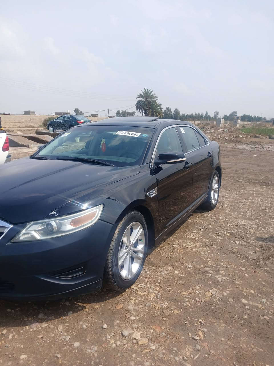 السلام عليكم فورد تورس 2012 خليجيه فول  مواصفات الهزة مالتة جديدة الشهر ال٦ تنتهي التبريد مالته ماعرف يمكن كمبريسر او غير شغلة راديترات جدد هستوني شادهن والسيارة عليها ادامة جديدة يم سيف الفضلي
يعني نوزلات وبلاكات وترتيب الضفيرة يم سيف عبوة + فيت بم جدد لك ابيع او مراوس بقل منها سعرآ مكان السيارة بغداد قرب مدينة بسماية 
رقم الهاتف 📱 *********** او ***********
