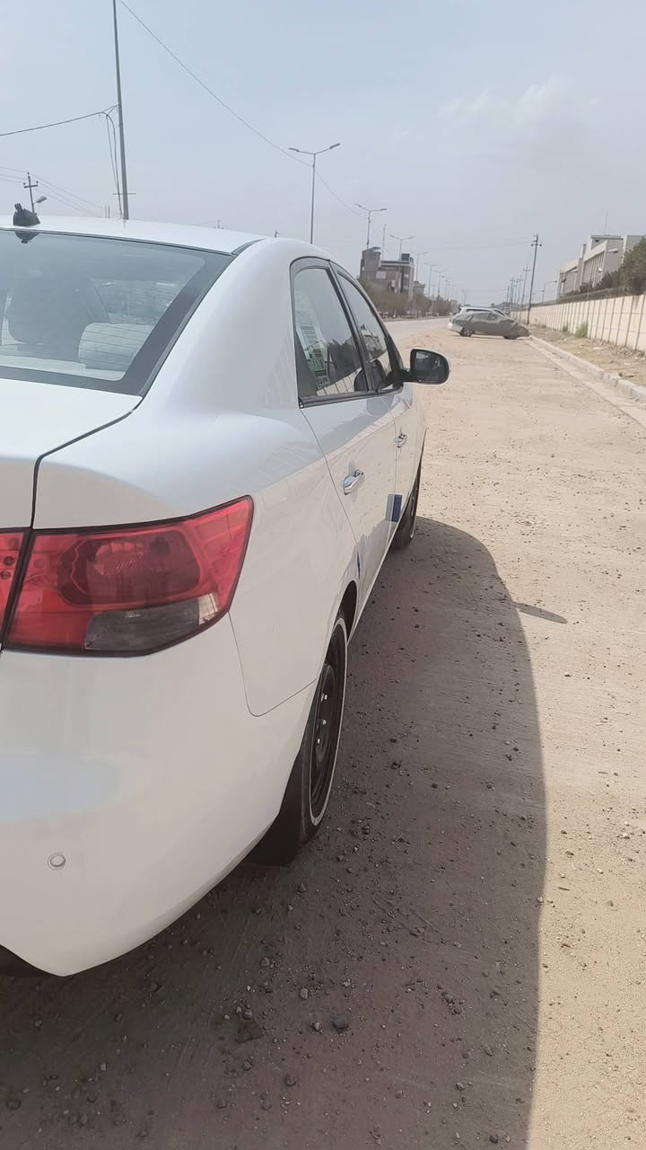 السلام عليكم 
للبيع كيا سيراتوو مكفوله موديل 2013 رقم اربيل تريد تحويل تريد وكاله السونار مرفق مع الصور فول مواصفات عده البصمه فتحه تحكم ستيرن شفتات اشاره بالمري حساس خلفي مكينه كير مكفولات السعر 105 وبيها مجال ***********......*********** مكاني بابل مركز المدينة
