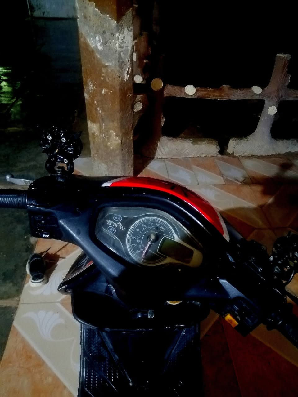 دراجه نظيفه للبيع جلولاء حي الشهداء
السعر ٢٥٠ ابي مجال رقم ***********
