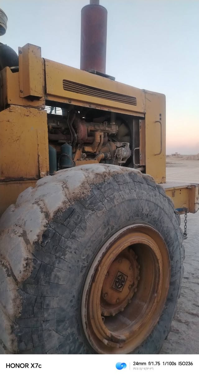 السلام عليكم شفل 85z موديل 89 كير ومحرك واكسنات وبمات وتايرات خير من الله رقم انكليزي السعر 200ورقة وبي مجال للاستفسار الاتصال على الرقم ***********
