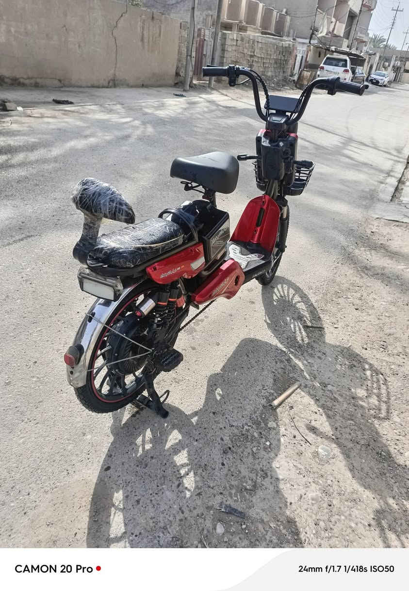 سلام عليكم دراجه شحن للبيع موديل 2023 السعر 200 الف قفل المكان ديالى شهربان المقداديه 
للستفسار الاتصال على الرقم ***********
