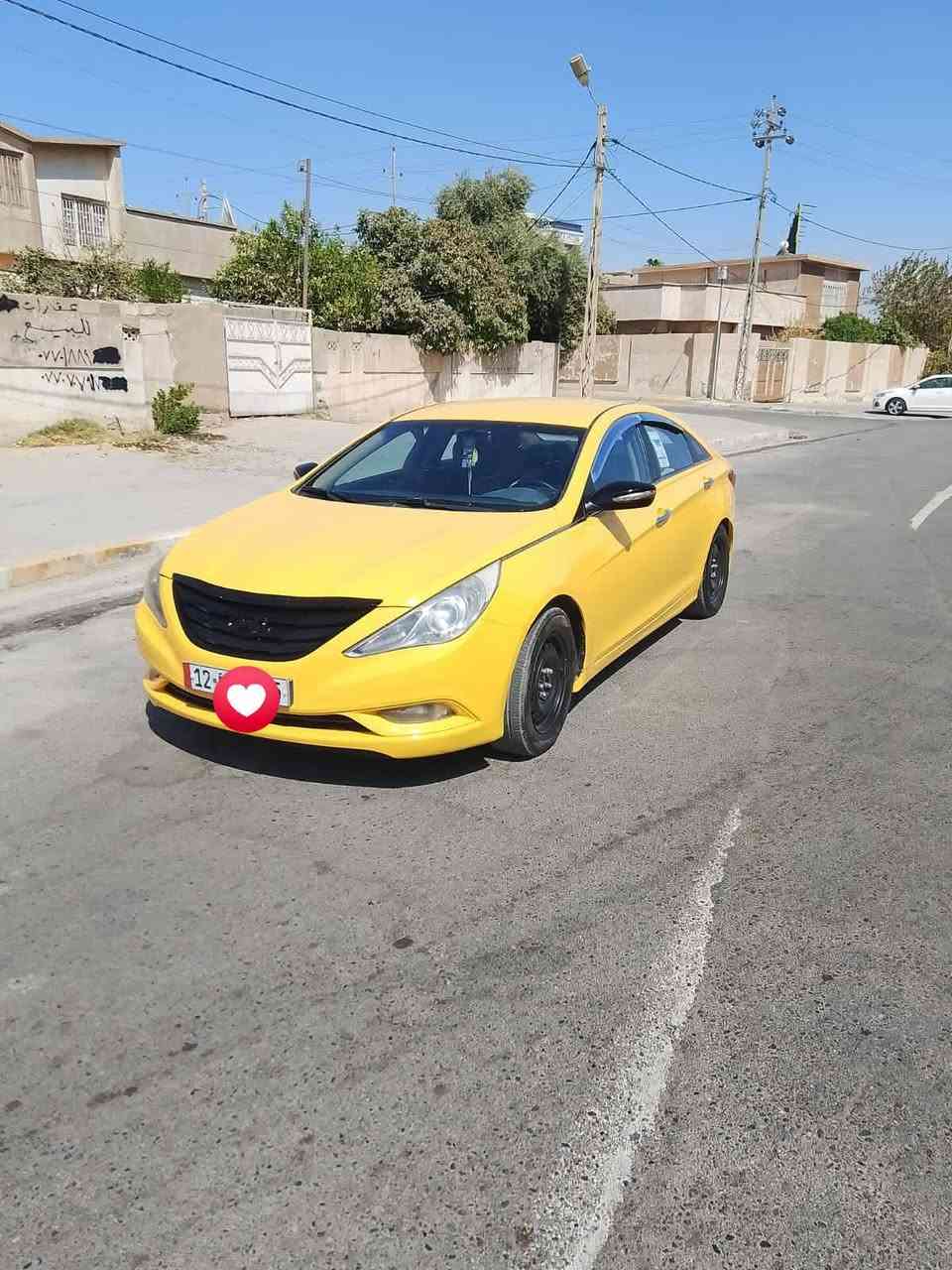 السلام عليكم سوناتاللبيع موديل 2011خليجي محرك 2400دوش المرغوب السيارة وارد خليجي ضرر السيارة جاملغ وبنيد رقم السيارة نينوى الماني أليف(الدولي)) السيارة جاهزة صدر محرك كير تخم تاير كلة شرط السيارة تاخذه ما تحط عليه ربع السيارة جاهزة من كلو نواحيه
مواصفات السيارة:
1- حساسات خلفية
2- تبريد قطعتين
 3-دوشمة ارضية جلد
4- تحكمات ستيرن
5- شاشة وكامرة خلفية
 6- مري شفط 
7-واشاير بل مري
8- نضام ايكو 
9-مثبت سرعة  
سعر السيارة /97
الاستفسار على الرقم /***********
