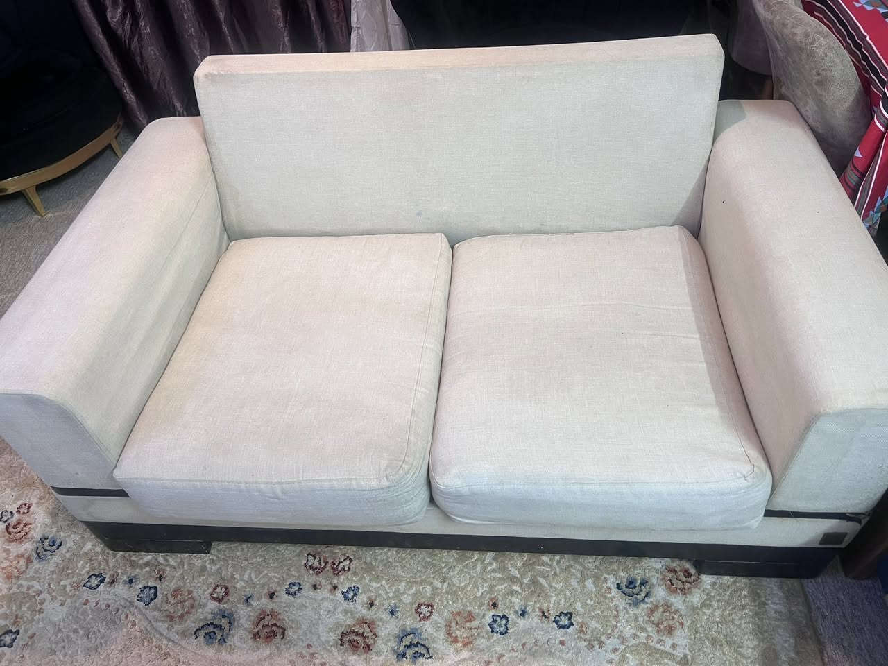 السلام عليكم
تخم ٧مقاعد تسكام بلوك اسود مابي اي ضرر غير هذا الي بصور بليدات شويه قماشه مشكوم ب٣٥٠مكاني الغزاليه


**إذا كنت صاحب هذا الإعلان وتريد حذفه لأي سبب، رجاءا أرسل رسالة إلى الدعم الفني**