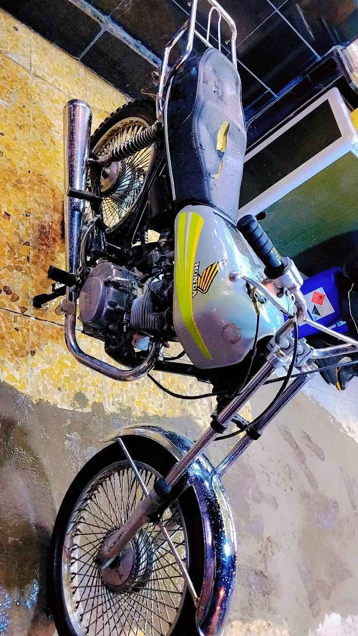 سلام عليكم للبيع ماطور نامه برو موديل 2018 يعوزو بس ويل الوره تبديل السعر 275 وبي مجال حك الجيه للاستفسار *********** بي واتساب
