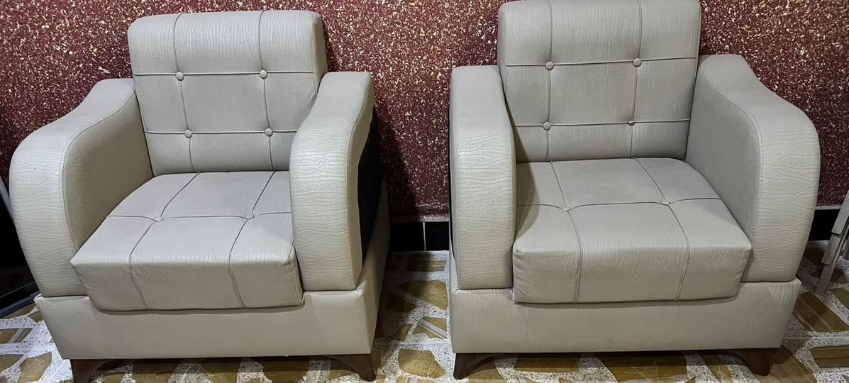 نص تخم للبيع نضيف تركي جلد الجبيره بيهه شوي  شك بسيط بل مقعد بس لاخسف ولا كسر سعر100


**إذا كنت صاحب هذا الإعلان وتريد حذفه لأي سبب، رجاءا أرسل رسالة إلى الدعم الفني**