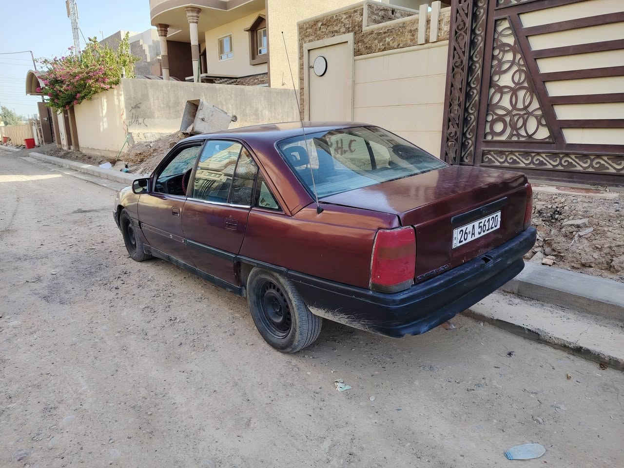 السلام عليكم ورحمة الله
اوبل اوميكا 20 للبيع او مراوس سياره كير ومحرك خير وبركة السيارة جاهزة كهربايات تايرات شرط التحويل ثاني يوم
السيارة بأسمي سنوية 2030
العنوان تكريت للاستفسار الاتصال على الرقم *********** او
 ***********
