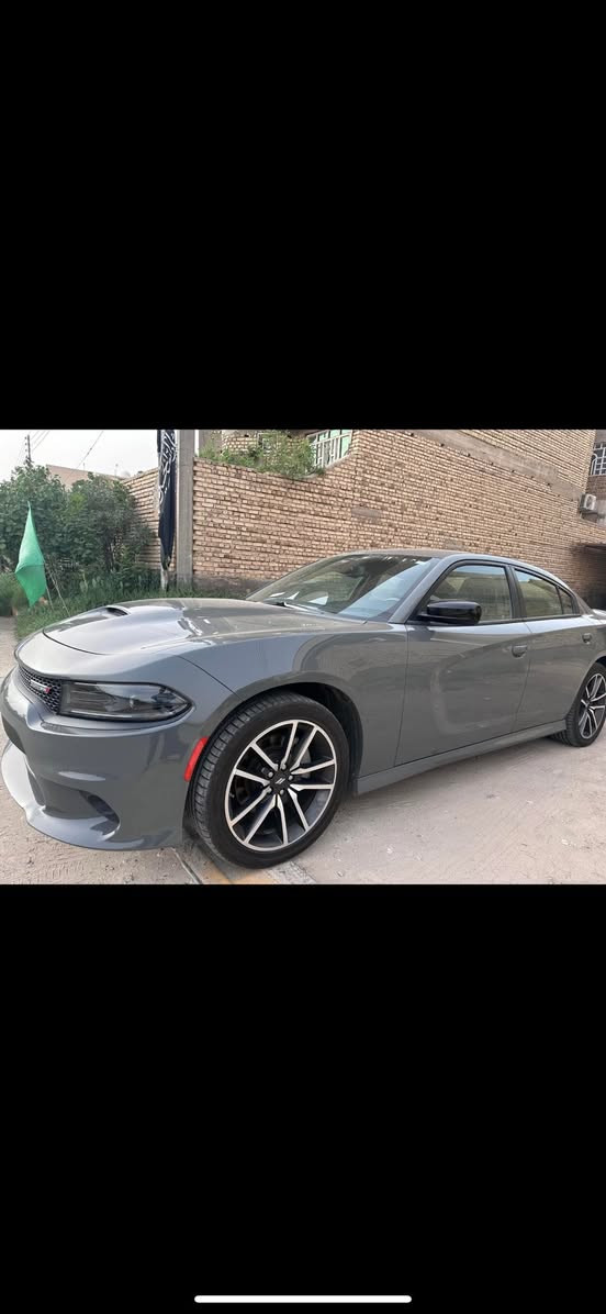 جارجر جي تي 2023 وارد امريكي رقم بغداد 
كلين تايتل كفاله عامه من الحادث والكلير  والغرق والعطل الميكانيكي 

السياره بيه ملاحضه وحده خدوش بسيطه جدا ومصوره الك بالمنشور 

السياره ماشيه 33 ميل 
 
 
المواصفات :

* رادار جانبي 
* مصابيح أمامية زنون . 
* كشافات الضباب زنون . 
* المصابيح الأمامية مع LED . 
* حساسات . 
* شاشه كبيرة مع نظام ملاحة نفكيشن GPS .
* الشاشة مع اوپشنات SRT . 
* سستم صوت الپاين .
* ويل ارتي قياس 20 انج . 
* مقاعد جلد رياضية . 
* مقاعد أمامية كهربائية عدد 2 . 
* ذاكرة لحفظ وضعيات الجلوس (ميموري) . 
* مقاعد أمامية تبريد وتدفئة . 
* مقاعد خلفية تدفئة . 
* تشغيل عن بعد . 
* ستيرن كهربائي . 
* تدفئة ستيرن . 
* محدد سرعة . 
* تلفون بلوتوث . 
* كاميرا خلفية .
* مرايا متحسسة للاضاءة العالية .
* كير شفتر بالستيرن . 
* دخول ذكي (بصمة) .

السعر 298$ 
السياره رقم بغداد
للتواصل ***********
مكان السياره ناصريه
